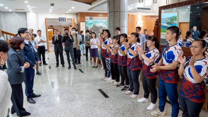 LINE_ALBUM_20250508鼓山舉重隊來訪市議會_250508_26_0(共5張)-5