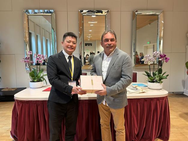 S__64356411_0(共4張)-4