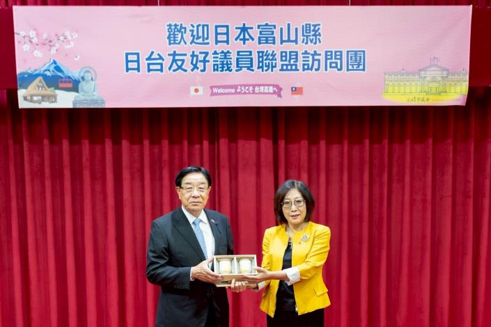 LINE_ALBUM_20251120富山縣議會來訪_251120_3_0(共6張)-2